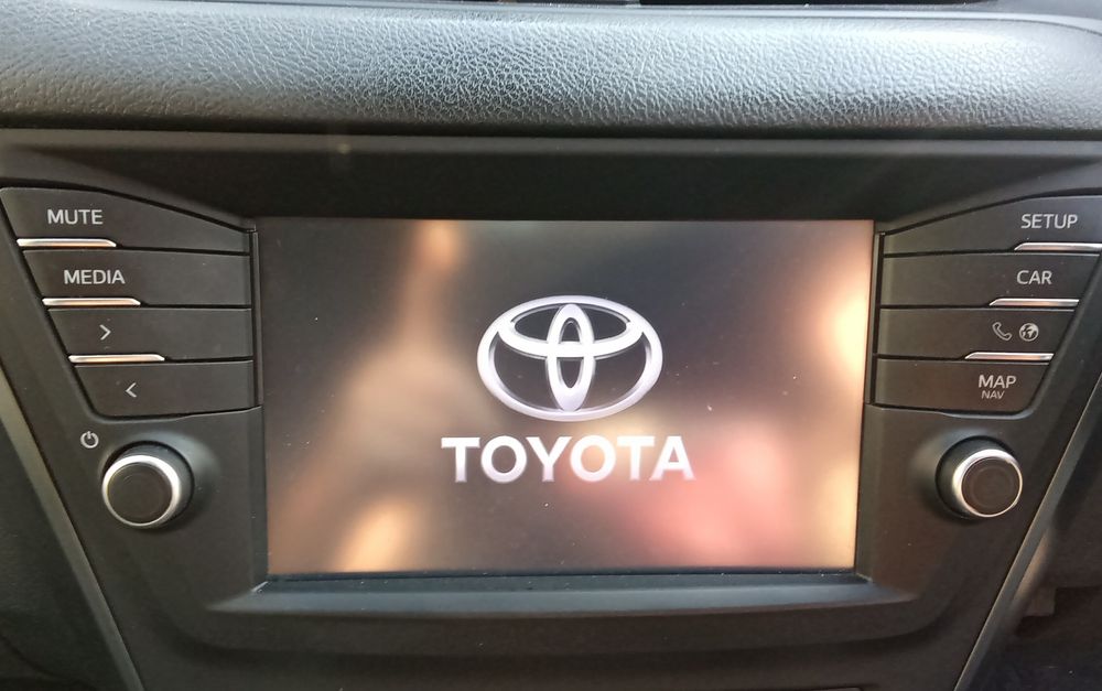 Radio nawigacja GPS Toyota Avensis t29 igla