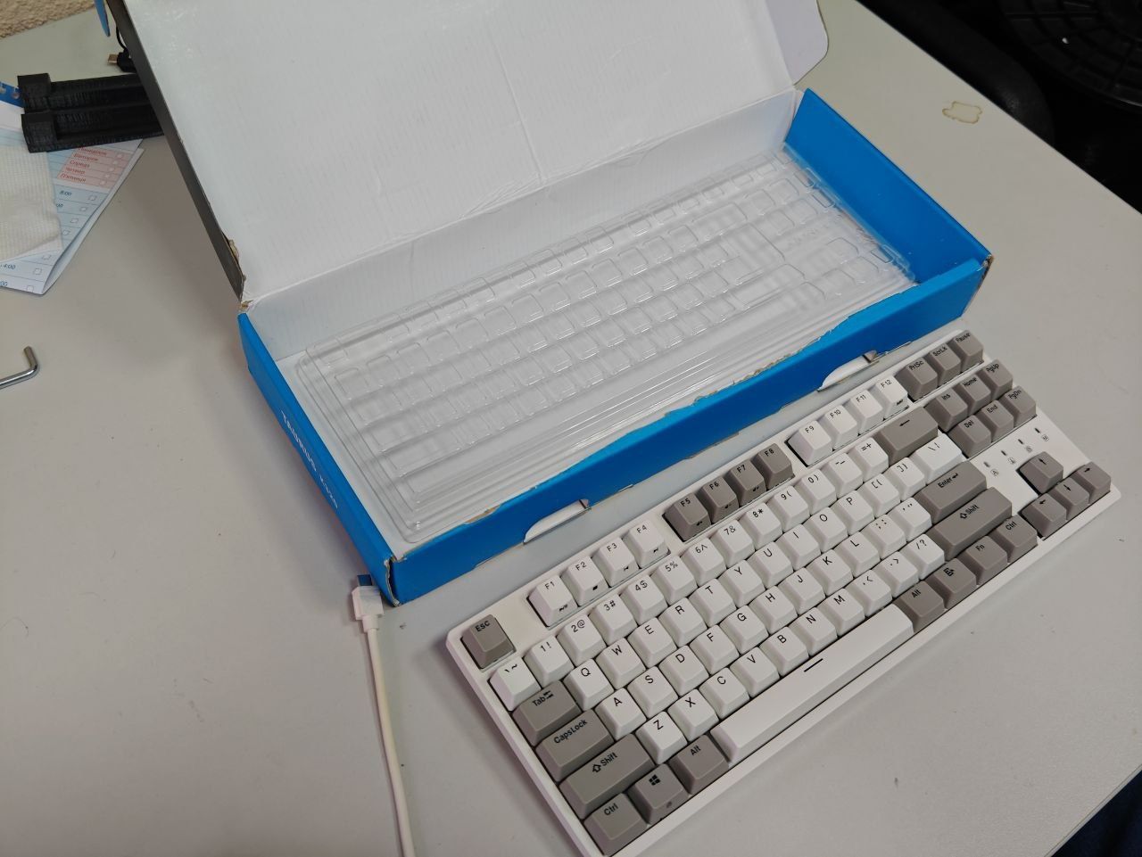 Продам механическую клавиатуру Durgod k320 на Cherry MX Blue