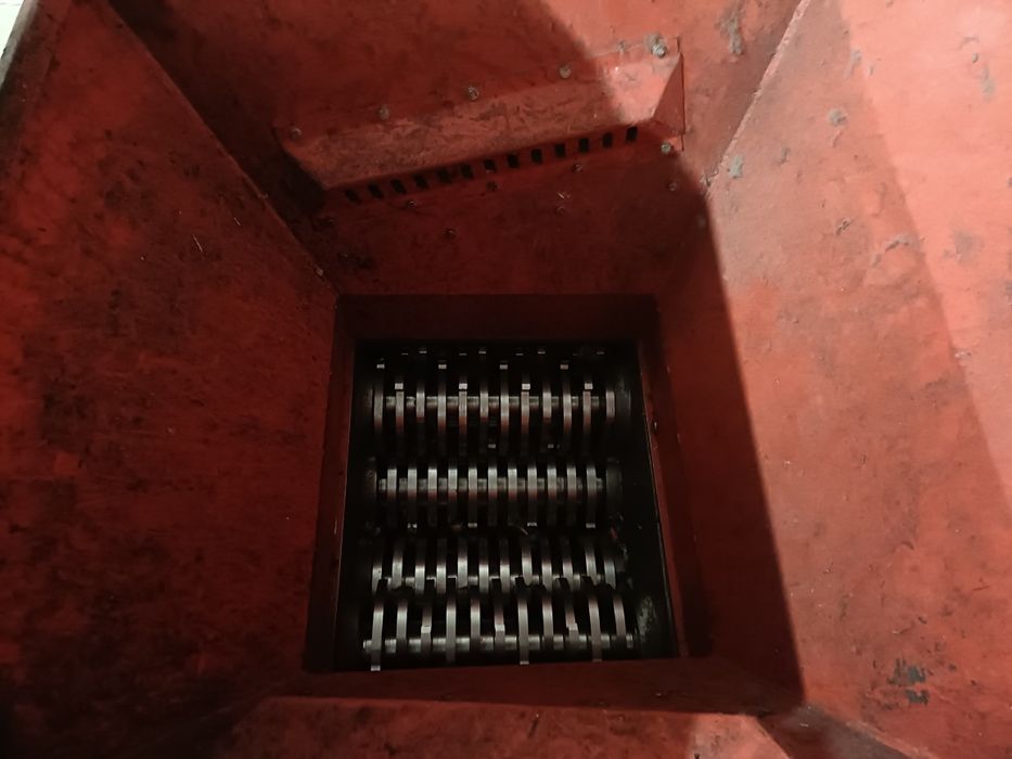 Shredder/Młyn/wielowałowy do kabli/tworzyw sztucznych,separator,młynek