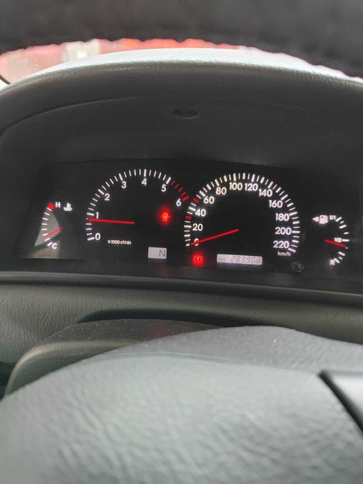 Продам toyota corolla 2005 года дизель робот