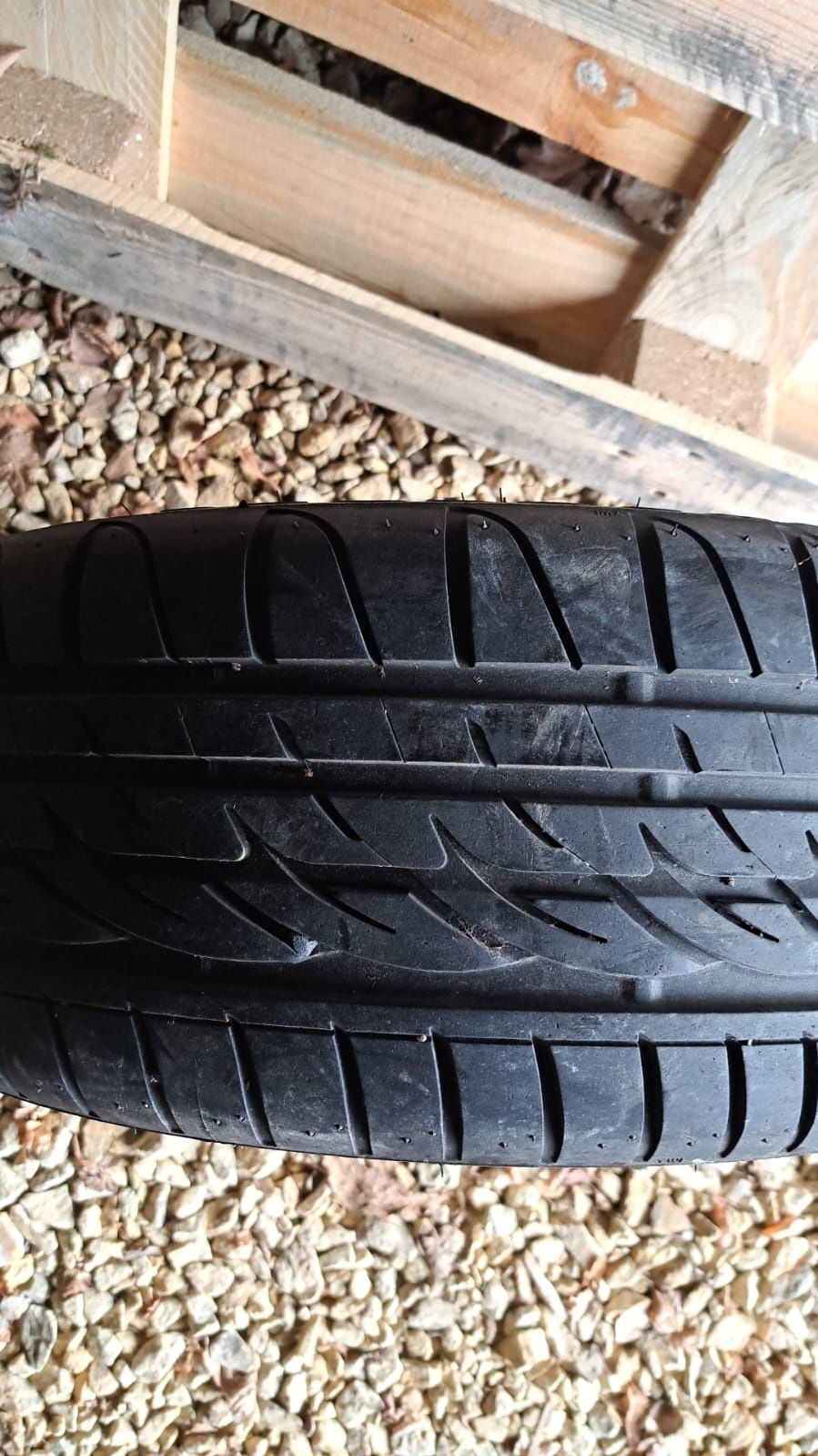 Opona letnia Firestone 215/45 R17