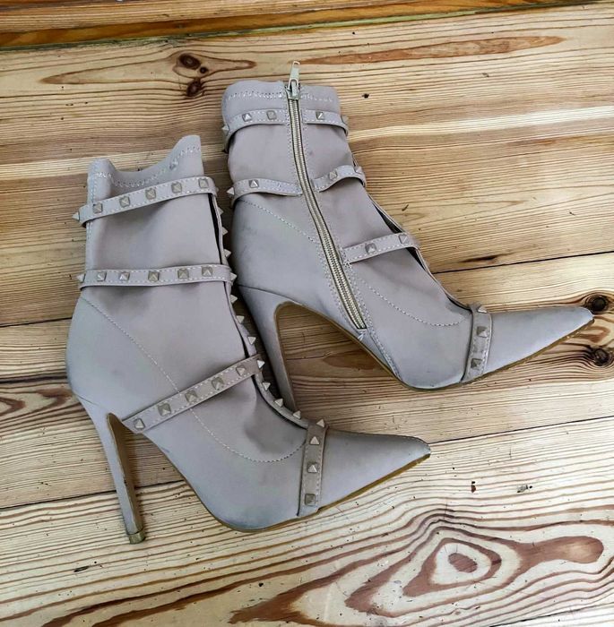 Buty Botki na szpilce rozm. 36