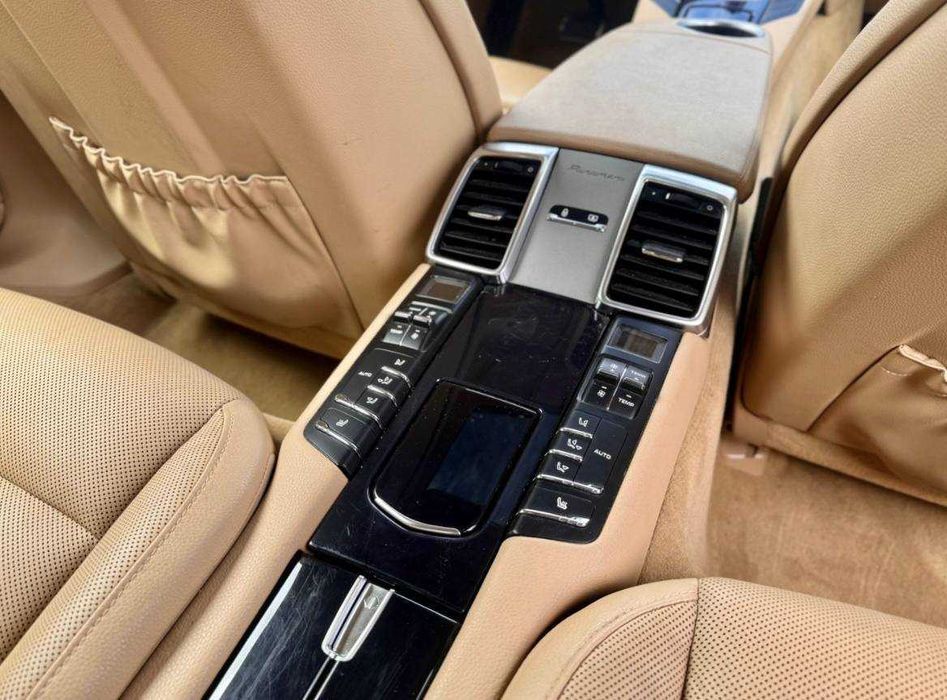 Porsche Panamera 2014г гибрид