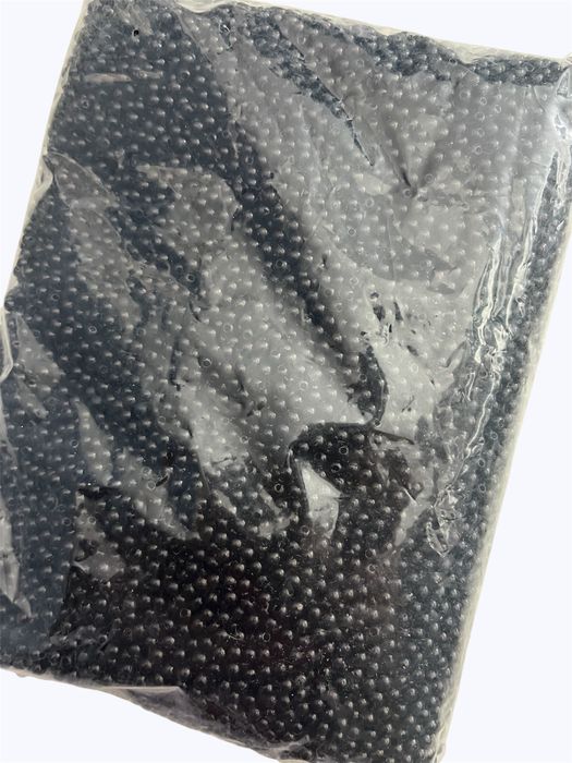 Saco de missangas pretas