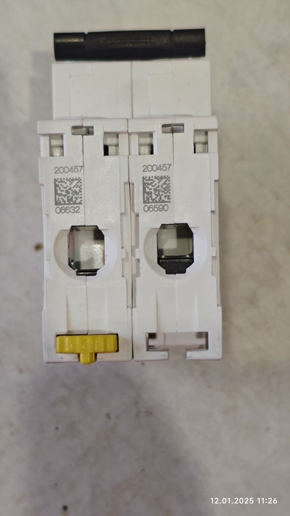 Автоматичний вимикач iC60N 2P 1A C Schneider Electric A9F74201