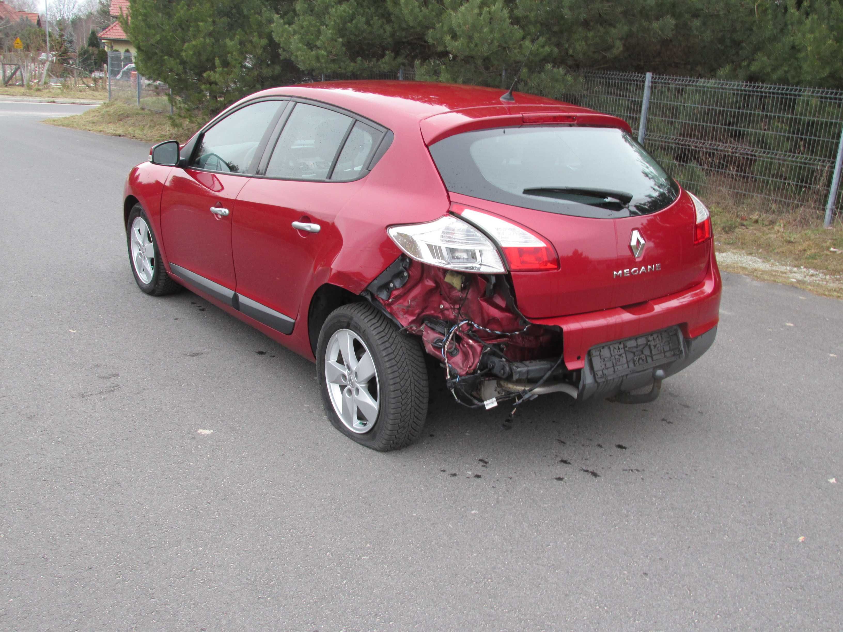 Renault Megane 1.6 benzyna świeżo sprowadzony