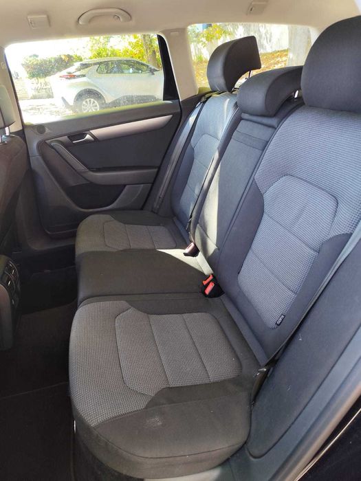 VW Passat Variant 1.6 TDi Bluemotion 2014 – Em Bom Estado