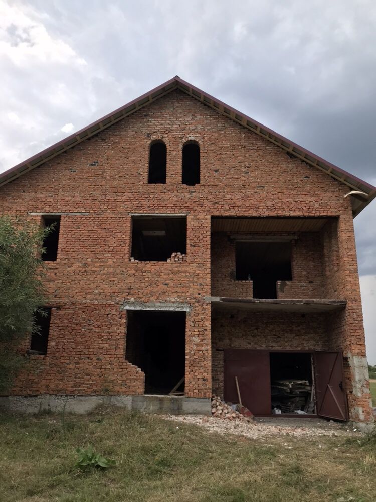 Незавершене будівництво в смт.Войнилів