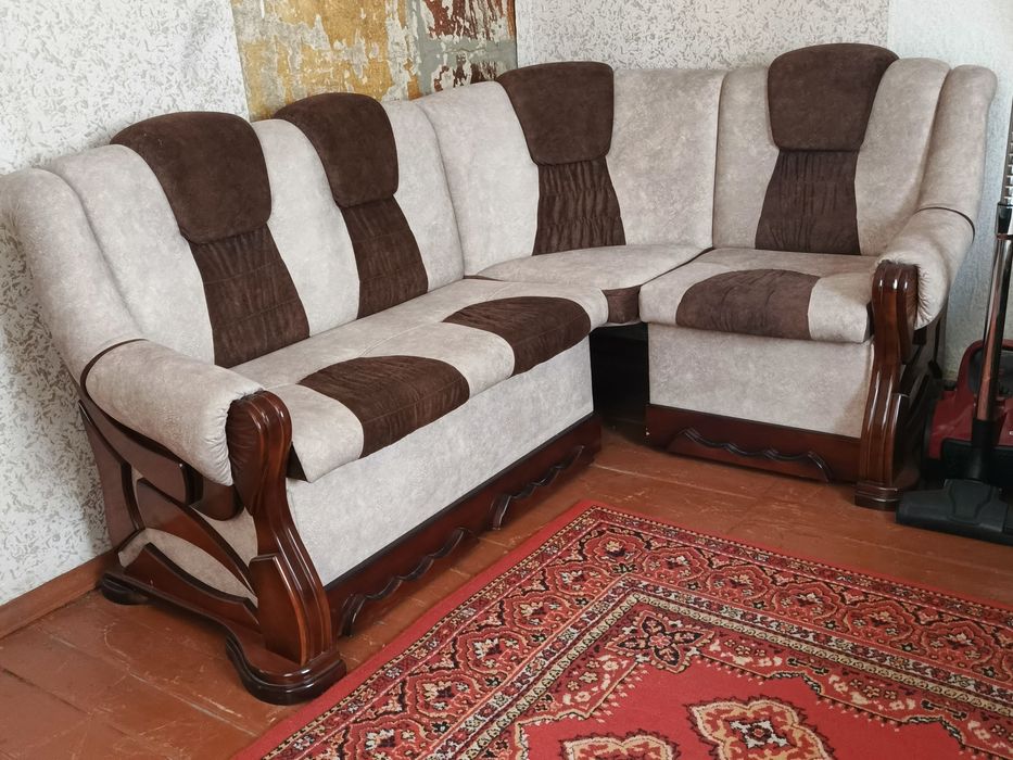 Продам м'який кухонний куточок.