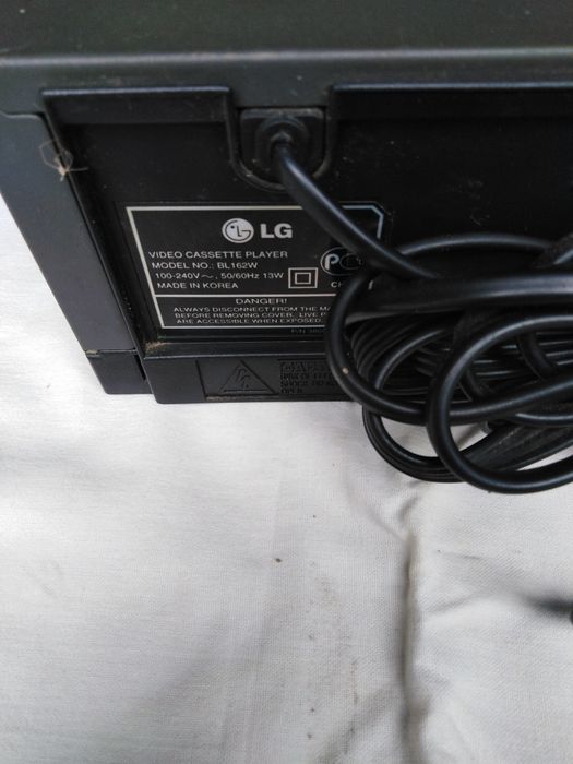 Відео-магнітола.