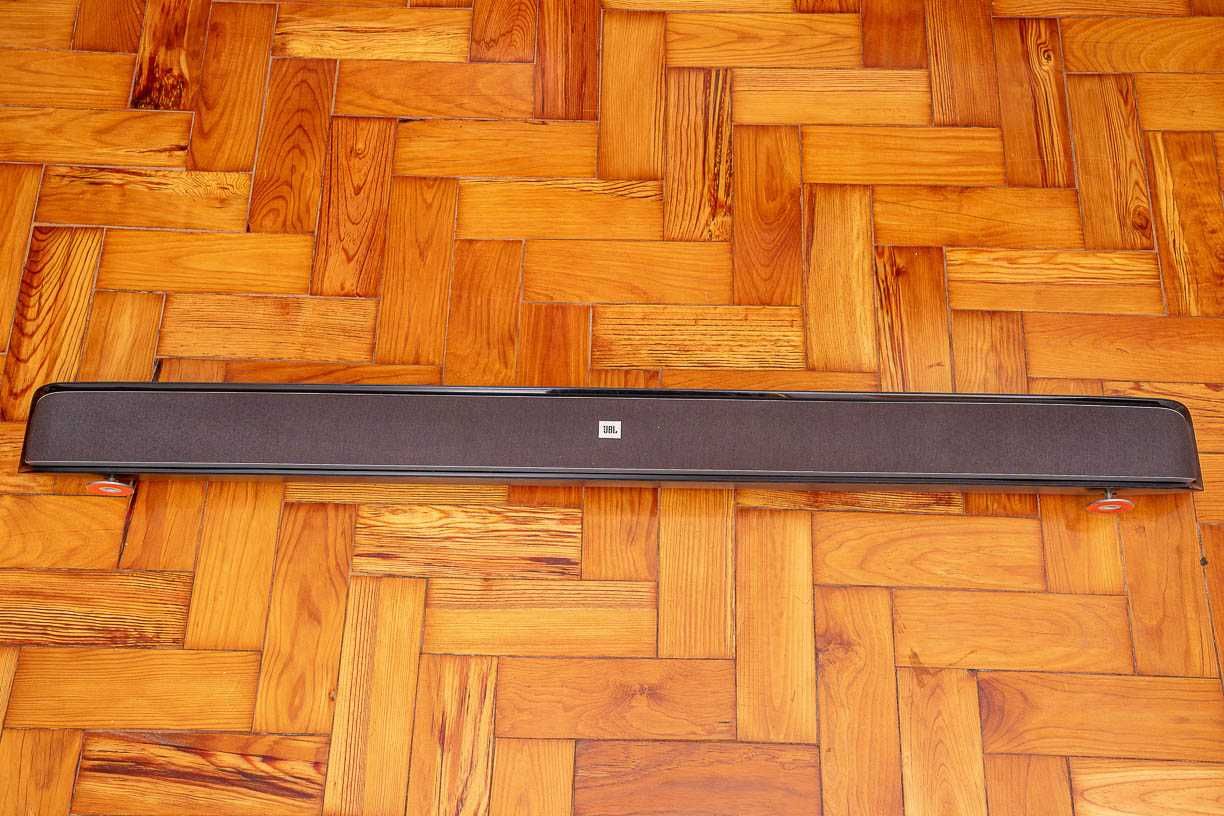 Coluna e Barra e subwoofer JBL SB400