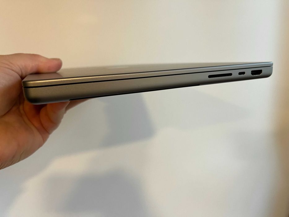 Laptop Apple MacBook A2442 Pro M1 Pro 16G 1000GB Space Gray 2021r FV23