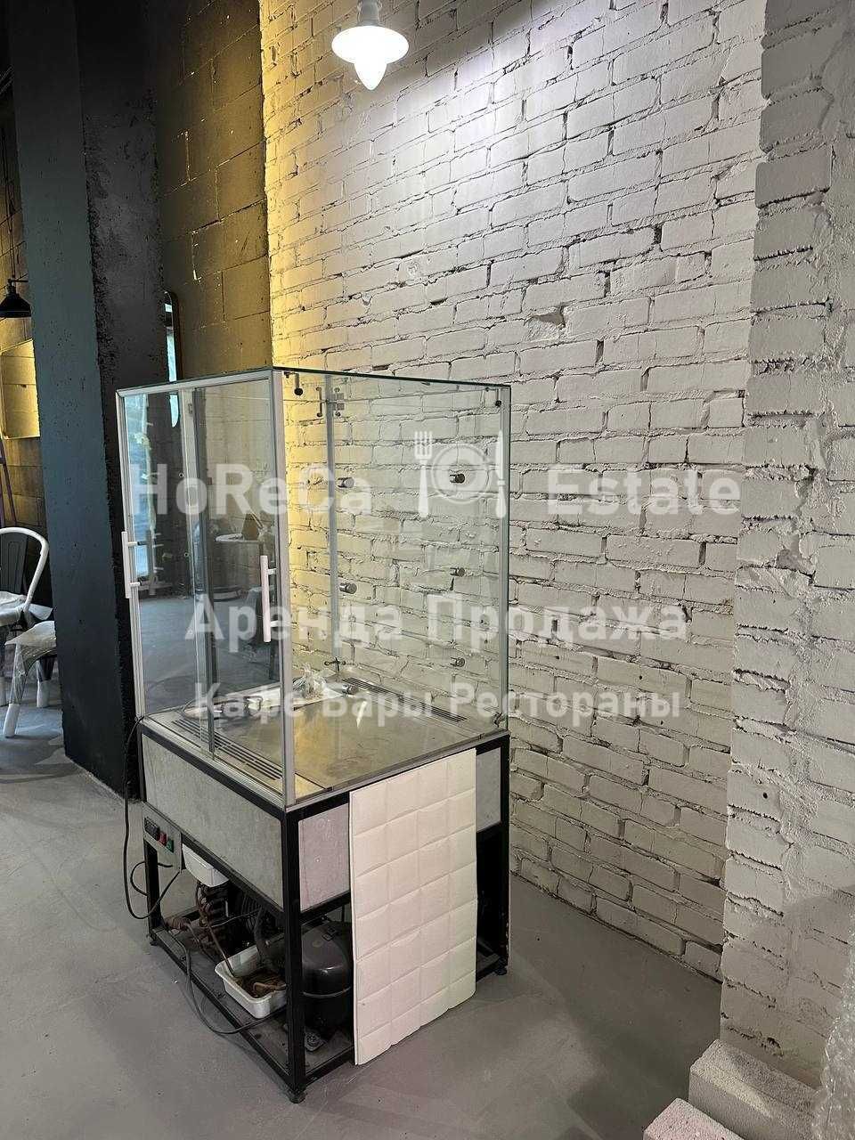 Аренда. Кафе Кофейня Фасад Витрины 40м2  1эт. Файна Таун