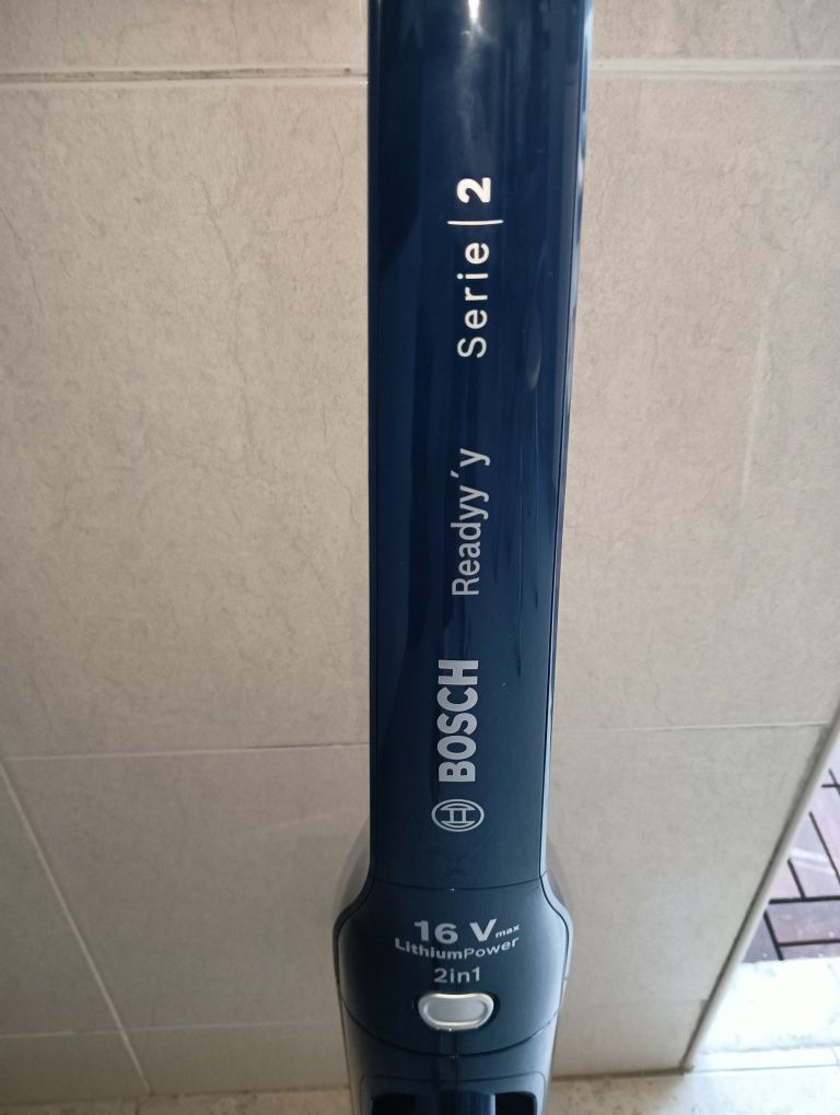 Aspirador vertical da Bosch