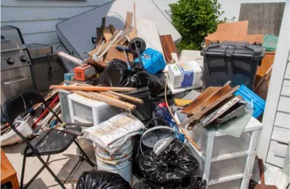 Recolha de Monos /Limpeza de Sótãos/Lojas/casas