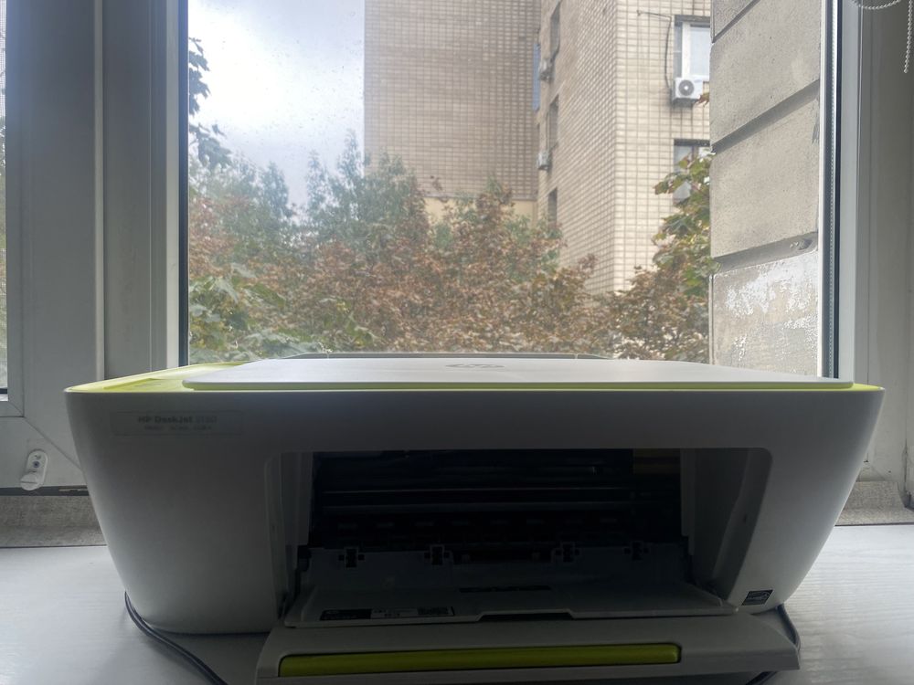 Принтер HP DeskJet 2130