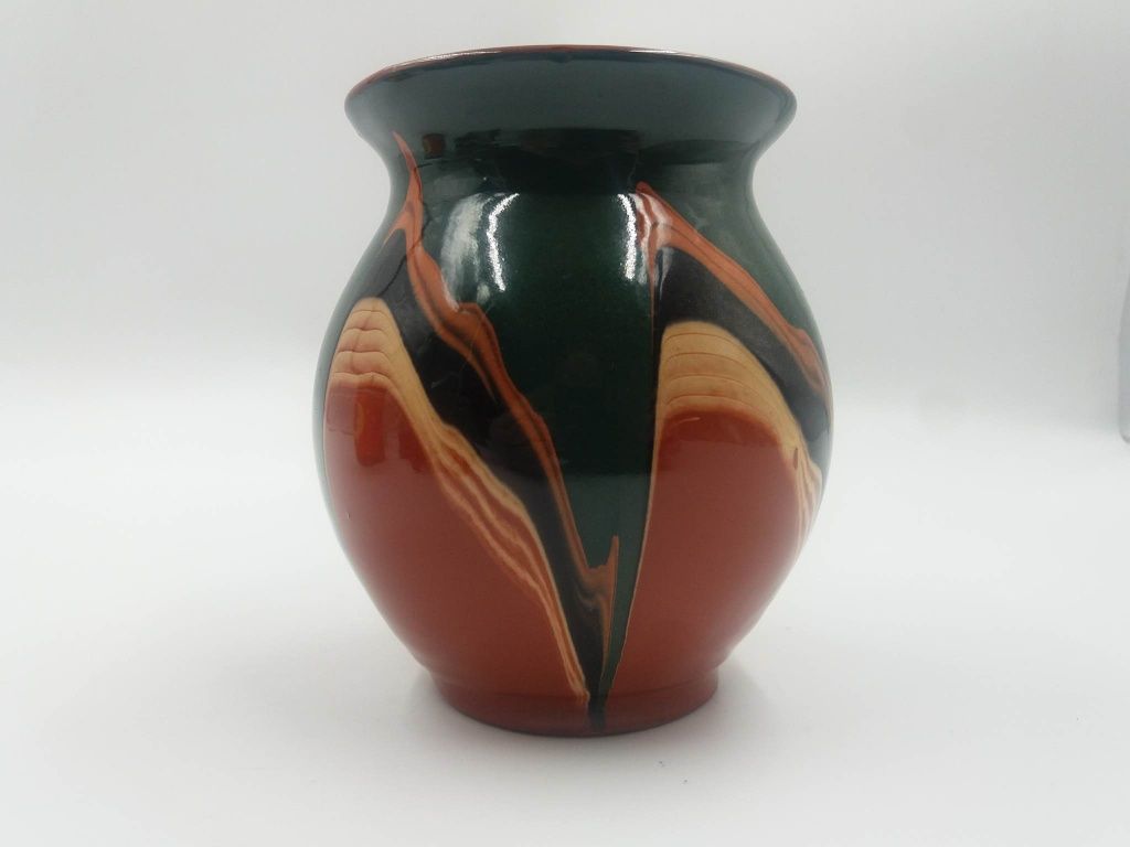 Ładny ceramiczny malowany wazon wazonik