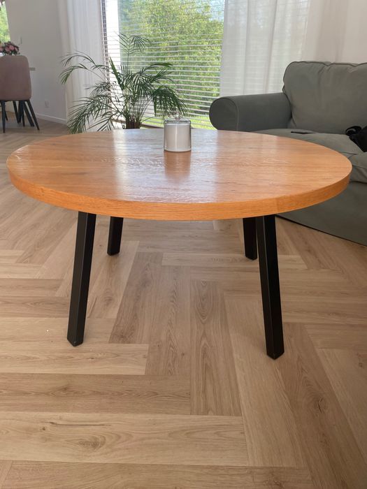 Okrągły Stolik kawowy Loft gruby blat dębowy fornir Stal Czarne nogi