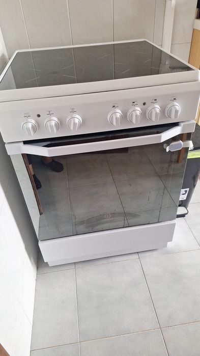 Fogao eletrico branco