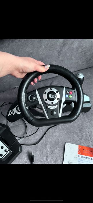 Продам ігровий руль