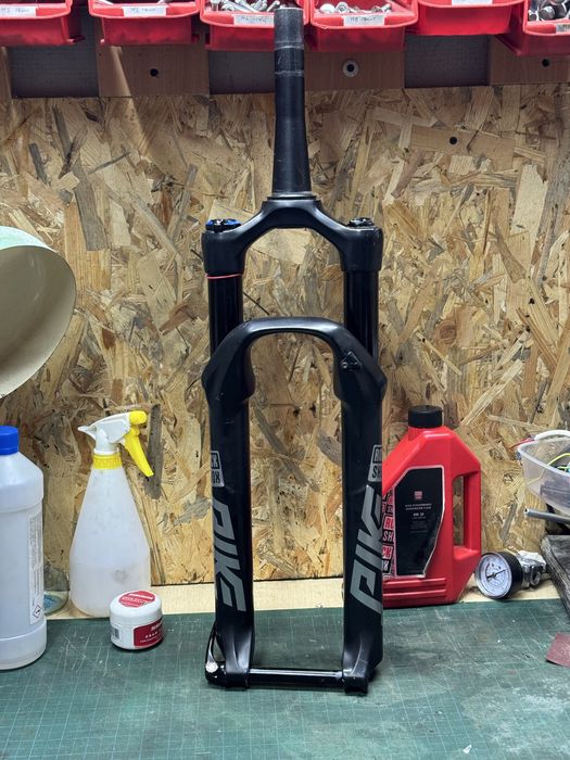 Вилка Rock Shox Pike DJ | дьорт, стріт
