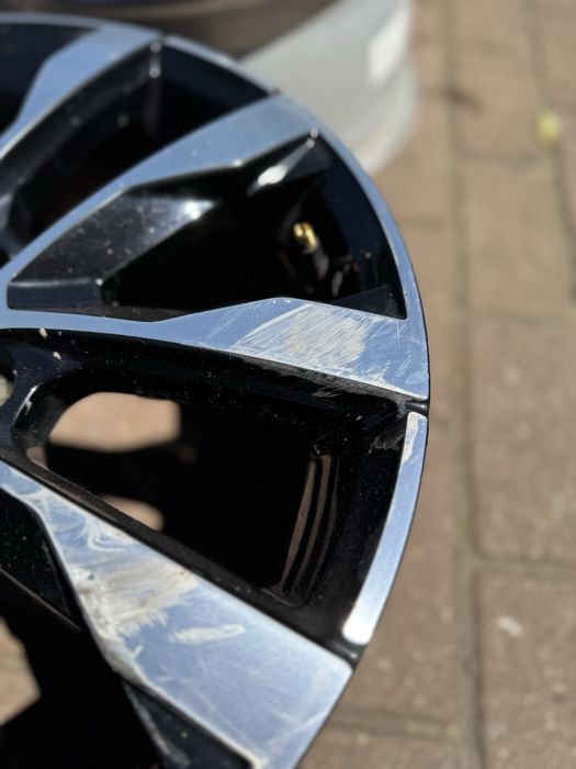 1x Felga Volvo 17” 7J ET50 5x108 Demo F-Vat