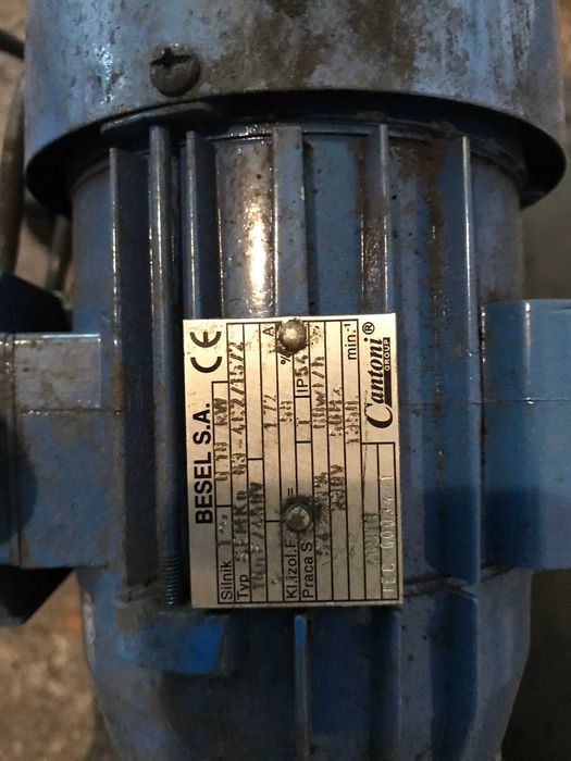 Podajnik kotła na tłoku do pieca TILGNER KTM 20. SPRAWNY !!! BESEL