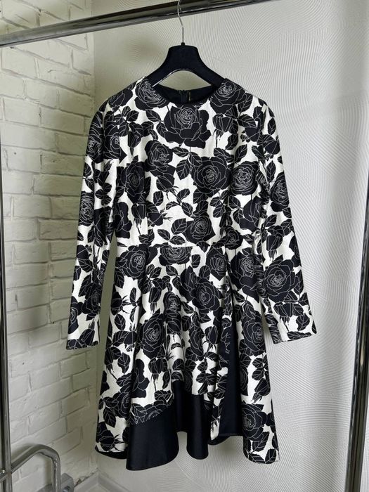 Сукня в рози Dolce&Gabbana! Розмір S, розпродаж люксових речей