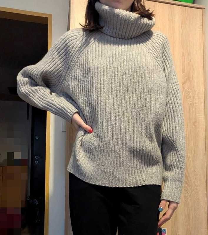 Sweter szary zimowy