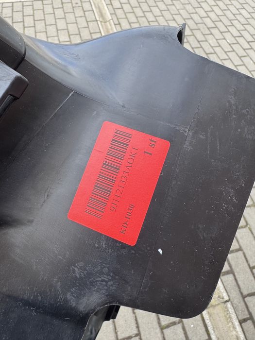 9J1121333AOK1 Воздуховод на лівий радіатор Taycan Porsche