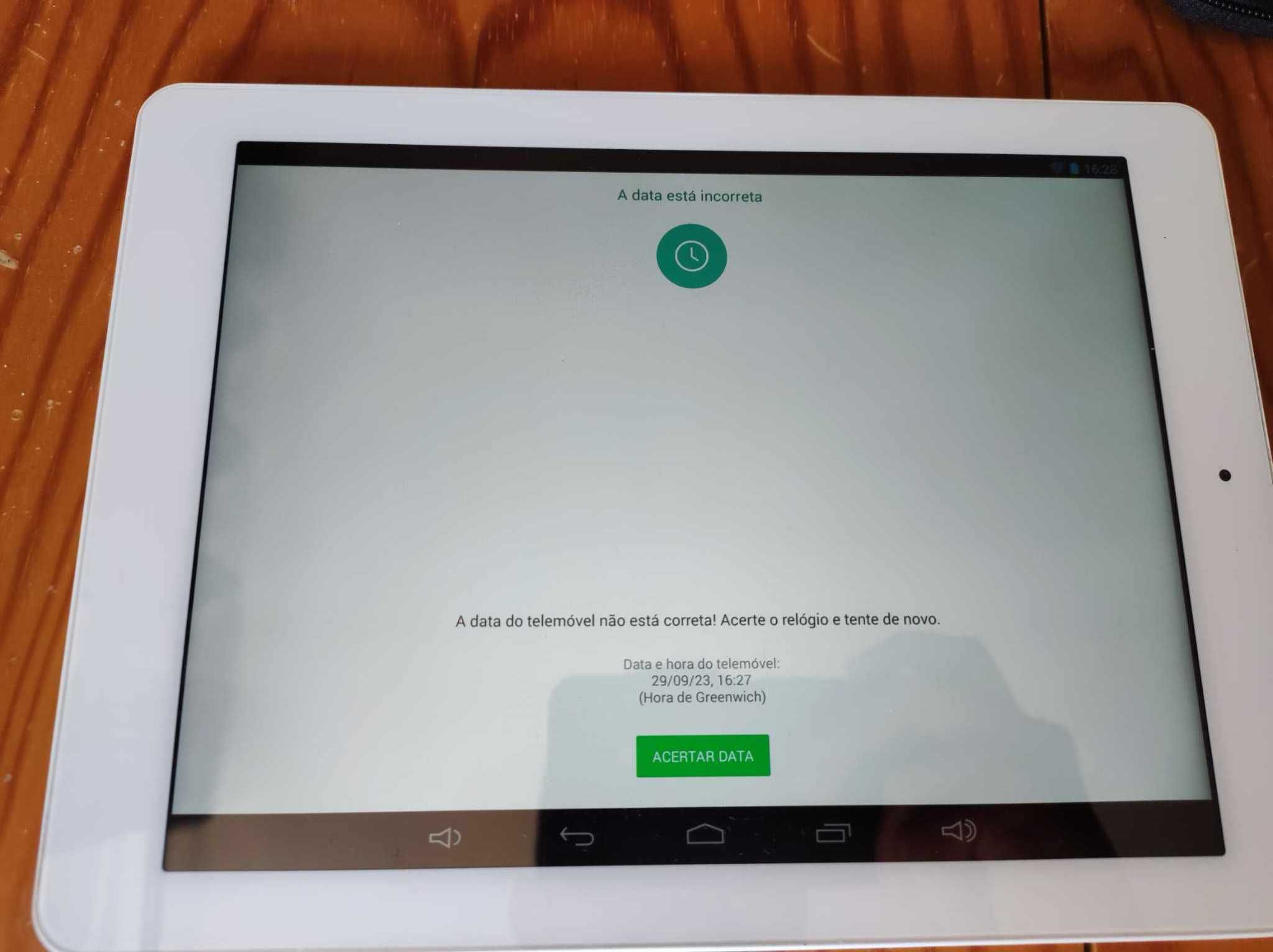 Tablet com Teclado Portátil