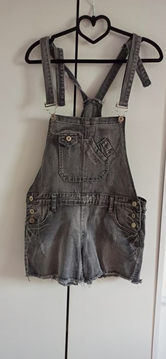 Ogrodniczki jeansowe