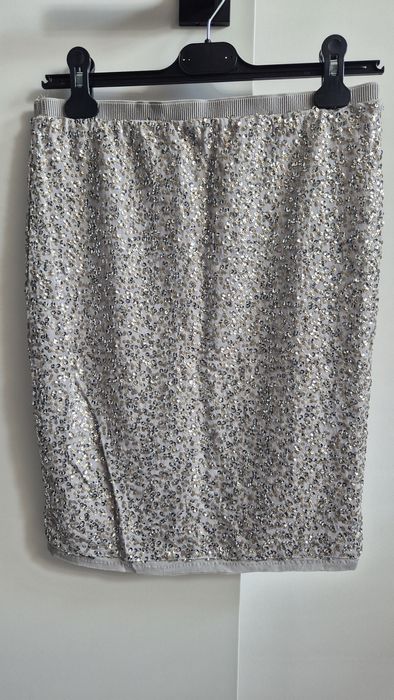 Cekinowa spódniczka