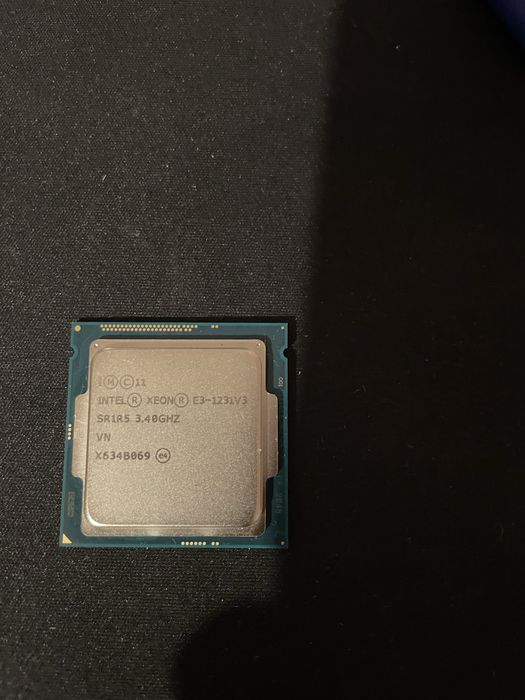 процесор Intel Xeon E3-1231V3.
