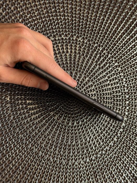 Apple Iphone 11 256GB black Neverlock Батарея 100%