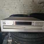 zmieniarka płyt kompaktowych (CD changer) Onkyo DX-C380.