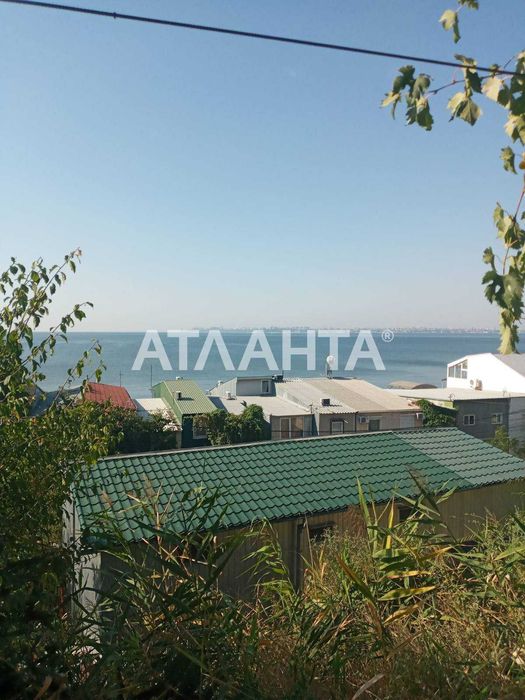 В продаже летний домик на набережной с видом на море. Крыжановка.