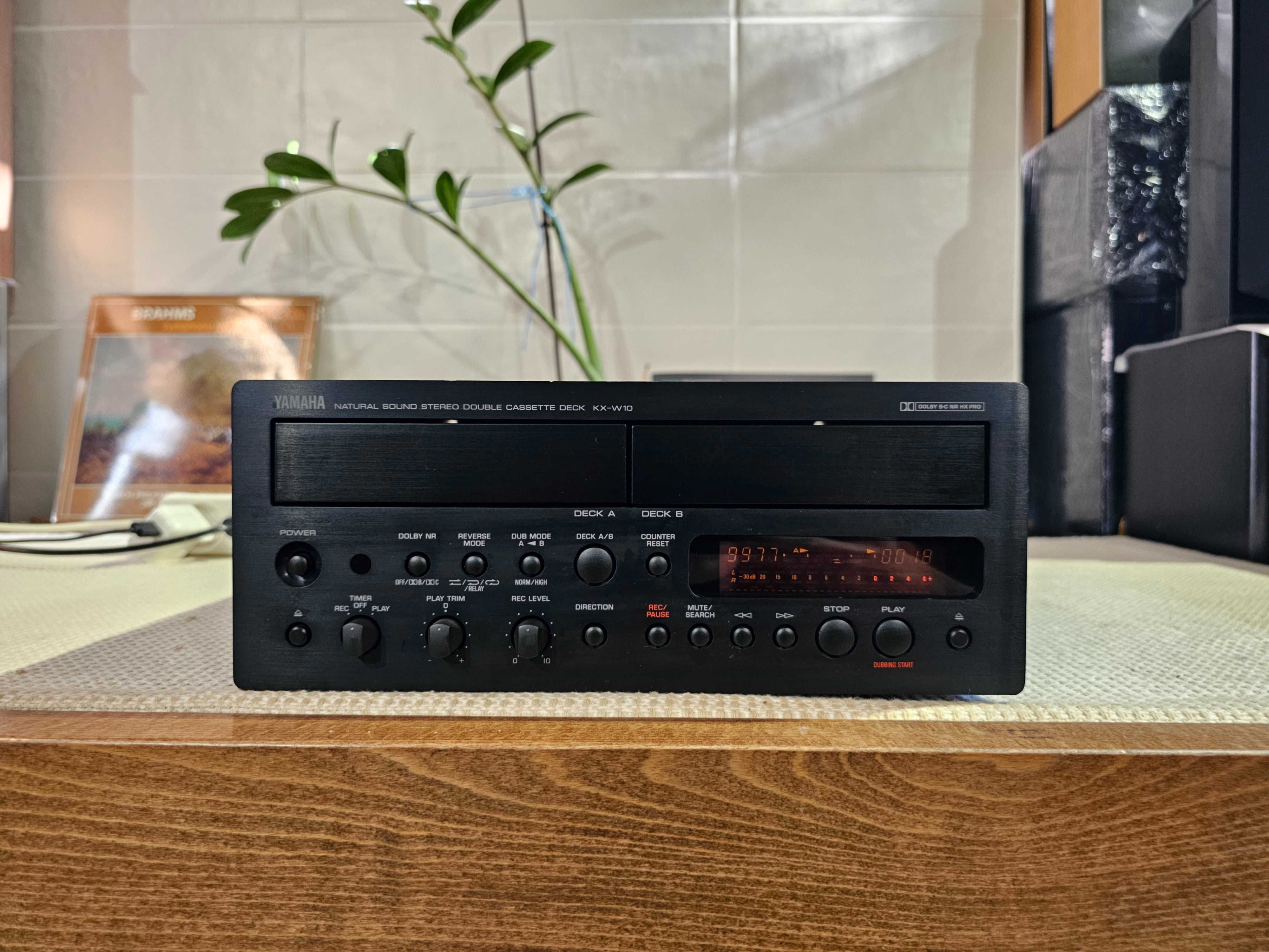 Касетна дека YAMAHA KX-W10