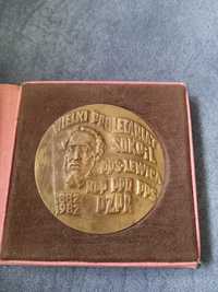 Medal 100lat ruchu robotniczego w Polsce. Numizmatyka