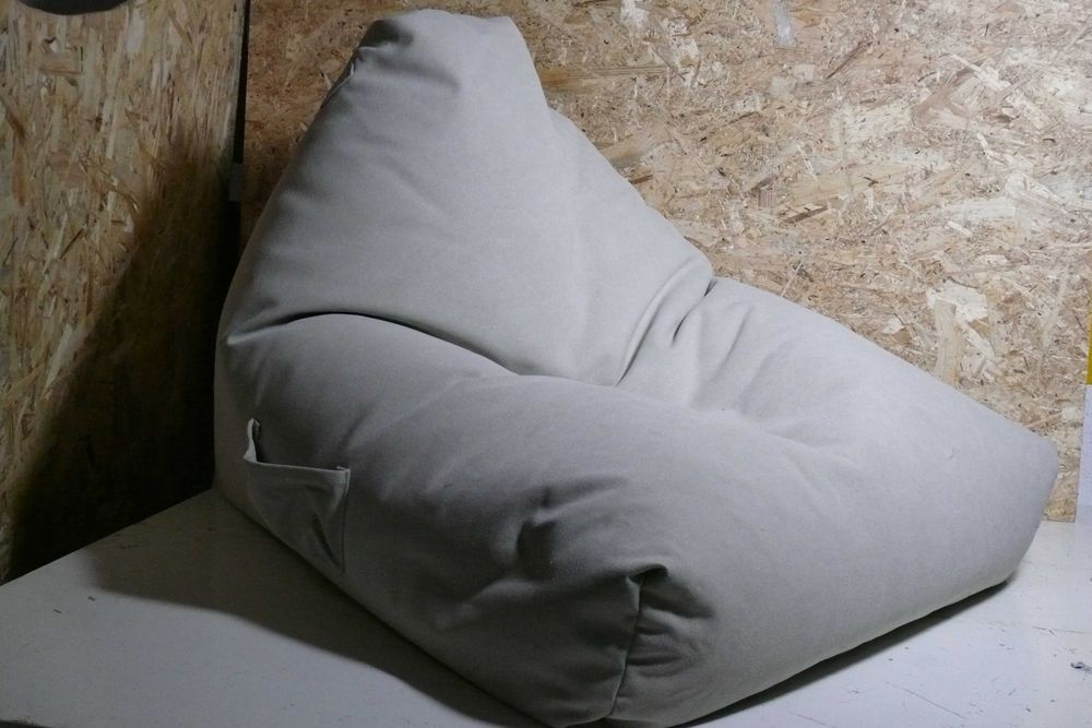 Pufe de algodão Zara Home.