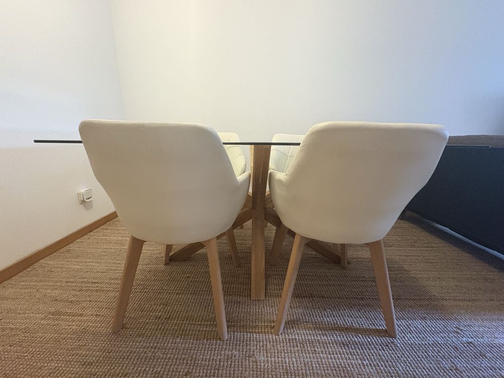 Mesa e Cadeiras Jantar
