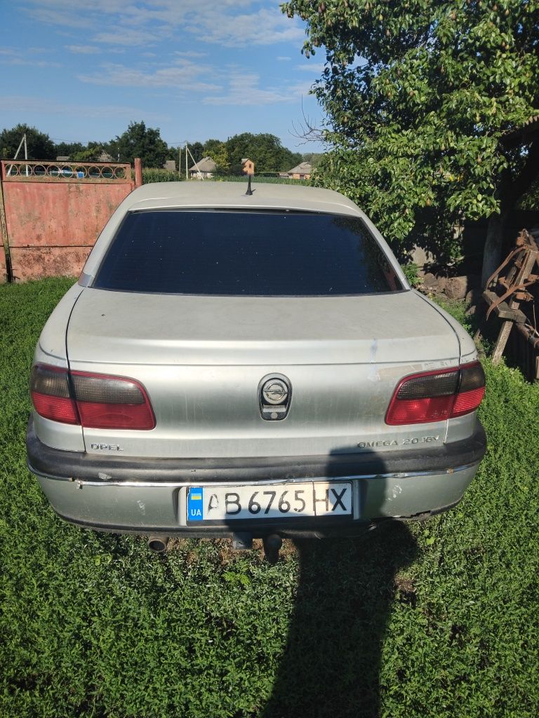 Opel Omega B 2.0 16v
