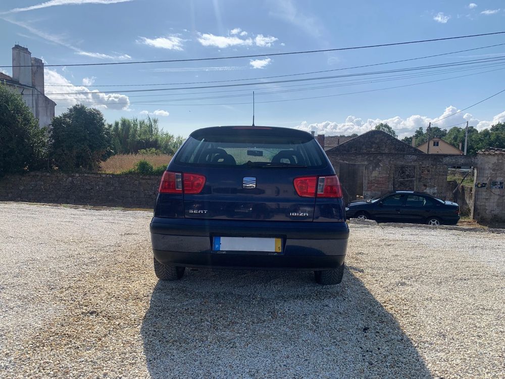Seat Ibiza 1.6 Gasolina – 100cv (2001) | Apenas 73.000 km