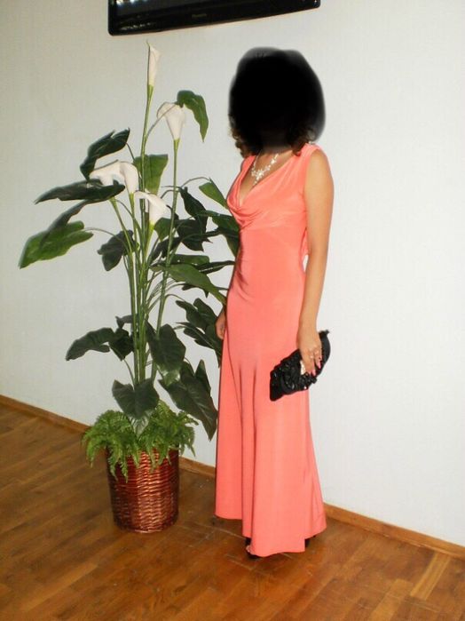 Платье вечернее нарядное