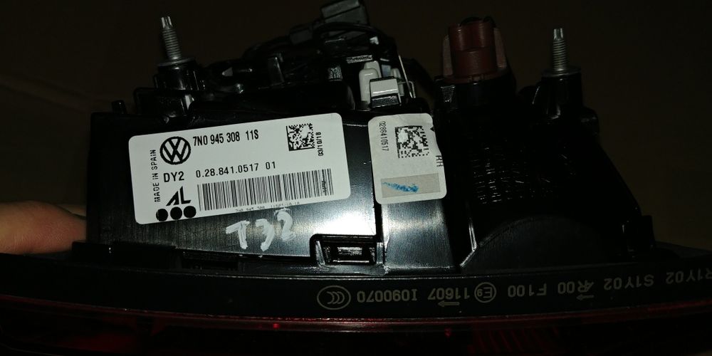 Lampa tylna prawa na klapę Vw Sharan