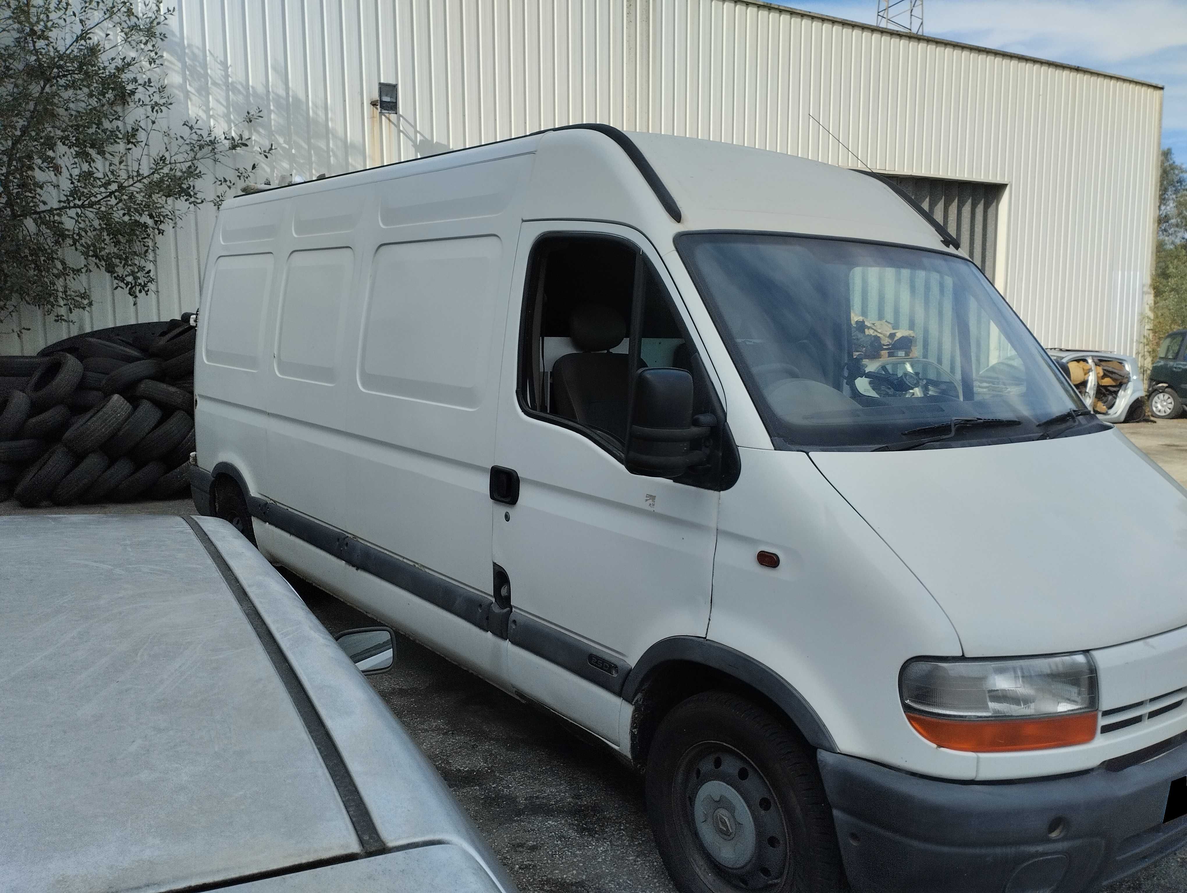 Renault Master 2.5 D Só Para Peças