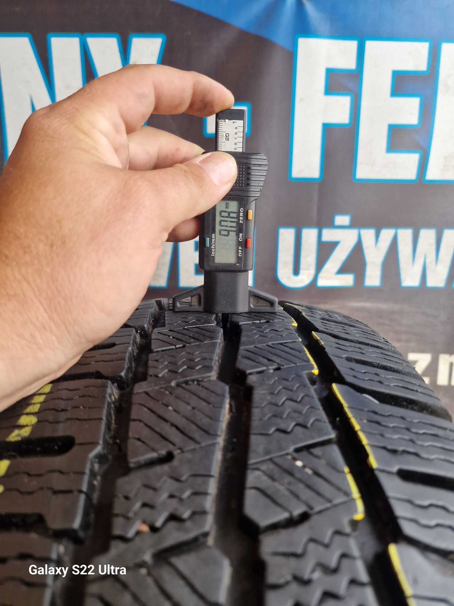 Opony zimowe 215/60/17C Michelin wzmacniane Para 9mm jak Nowe