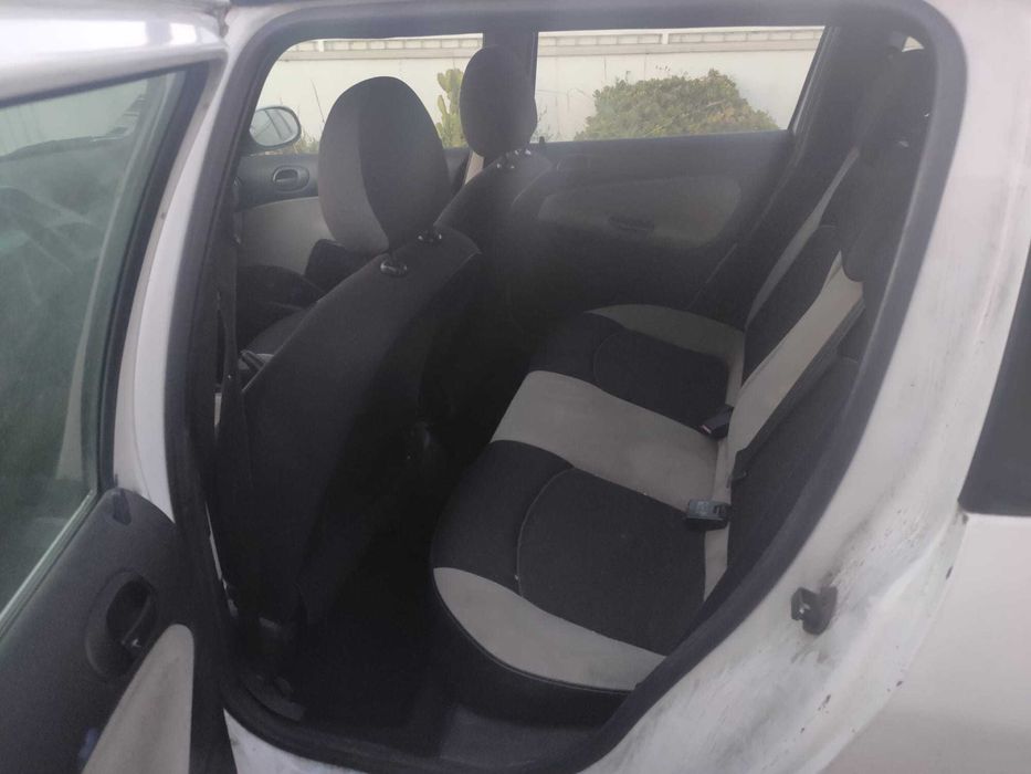 Peugeot 206 SW 1.4 HDI – Inteiro – Motor em bom estado