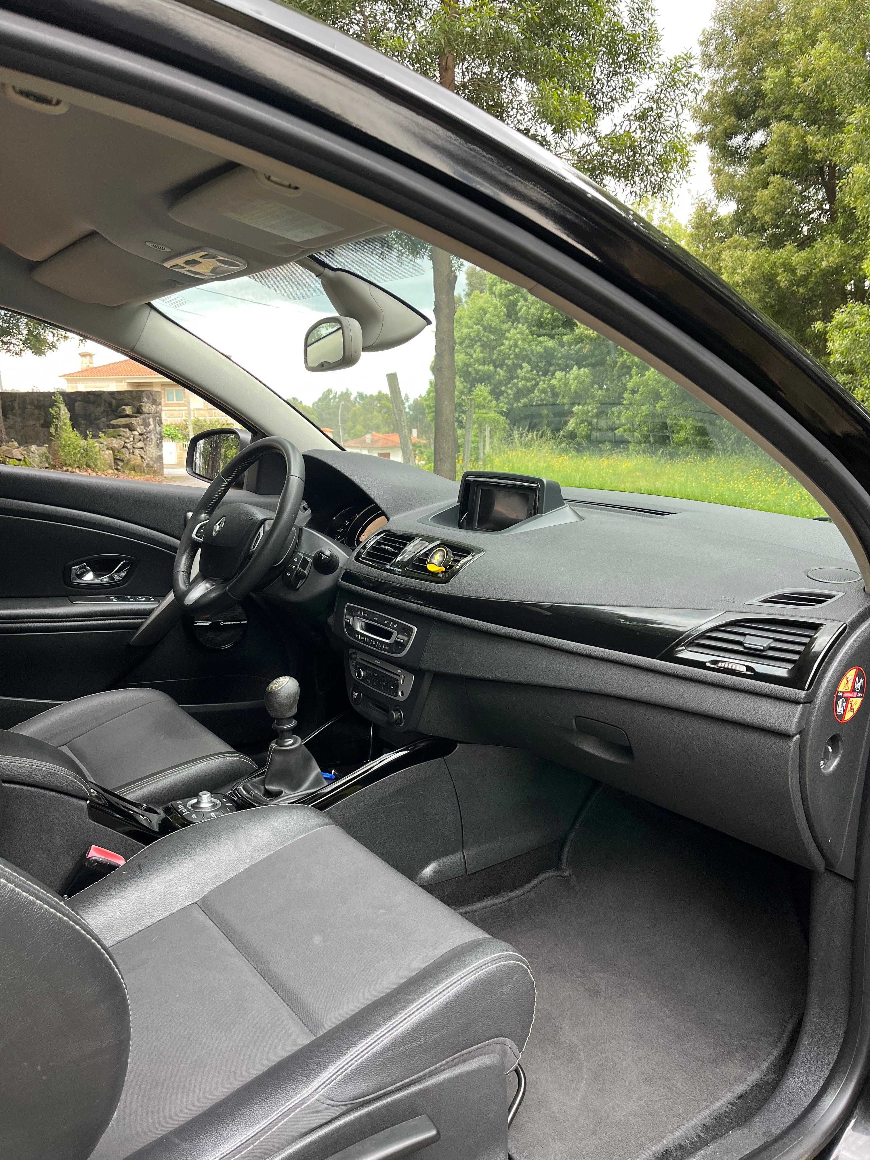 Renault Mégane Coupé 1.6 dCi Bose Edition 130cv | Garantia Incluída