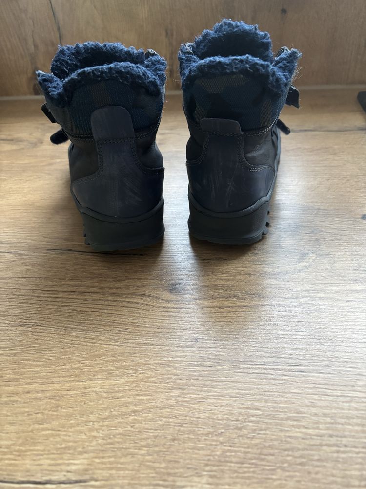 Sprzedam buty zimowe LASOCKI 30